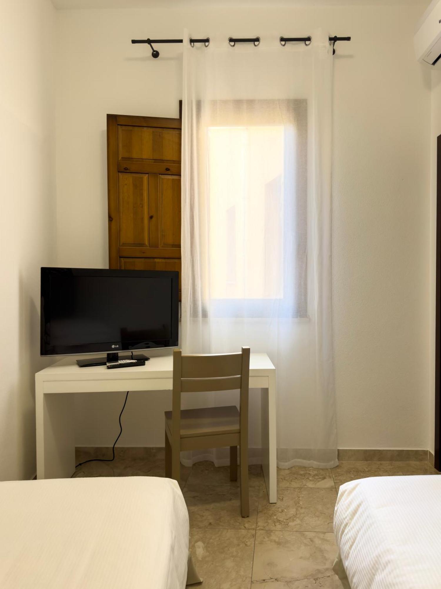 Hotel San Domenico By Badia Nuova 4*